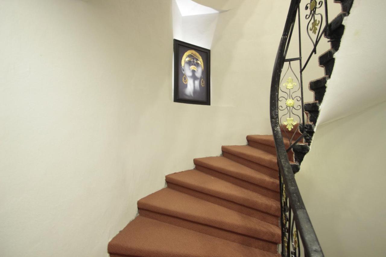Guler Palas Hotel Istanbul Exterior photo